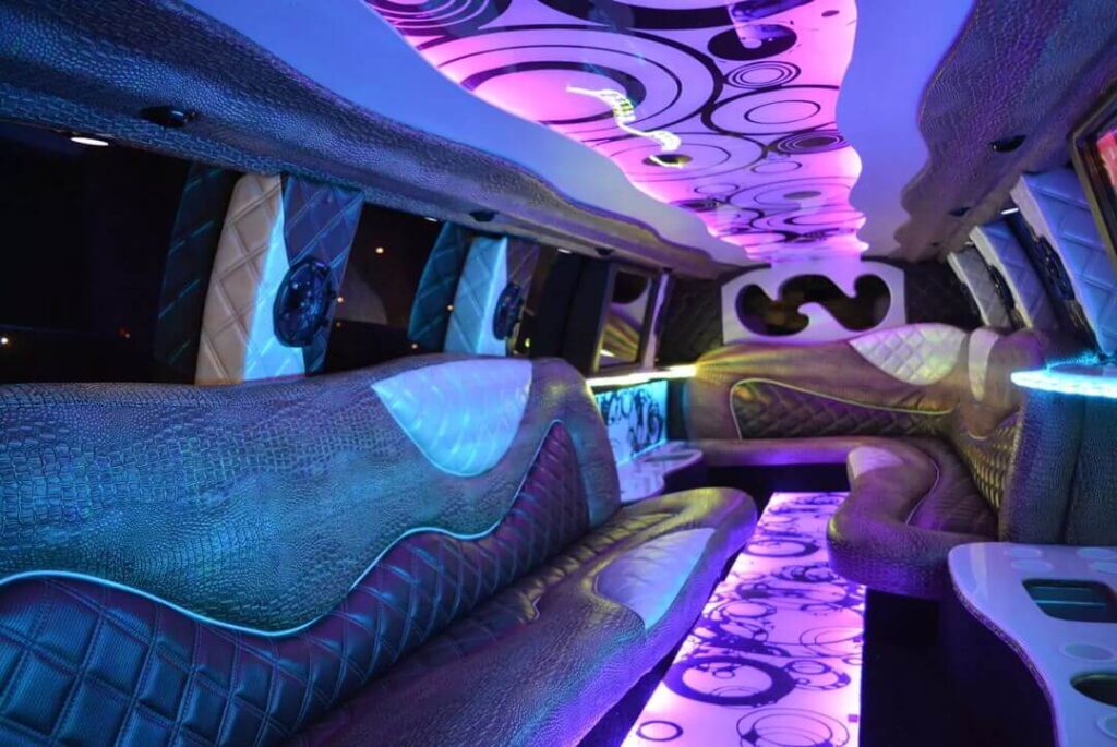 CADILLAC ESCALADE FEATURES